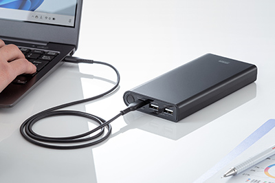 ノートパソコンが充電ができるUSB  PD 60W出力に対応したモバイルバッテリー
