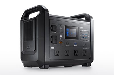 最大1600WまでのAC出力に対応した、複数の家電を同時に接続できる大容量ポータブル電源