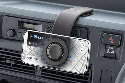 MagSafeでスマートフォンを取り付けできる、フレキシブルアーム搭載の車載ホルダー