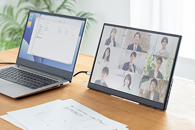 Type-Cケーブル1本で手軽にデュアルディスプレイ化できる、14インチモバイルモニター