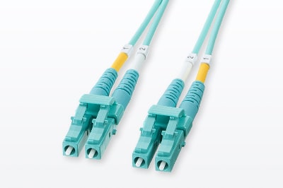 10GBASE-SR/SW規格に対応する、10ギガ伝送の光ファイバケーブル