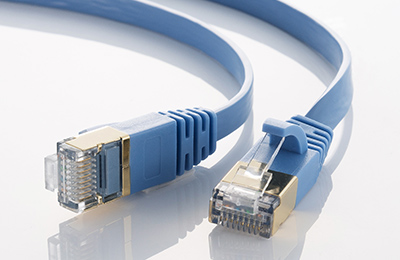 耐ノイズで1.9mmの薄さを実現したカテゴリ7対応のウルトラフラットLANケーブル