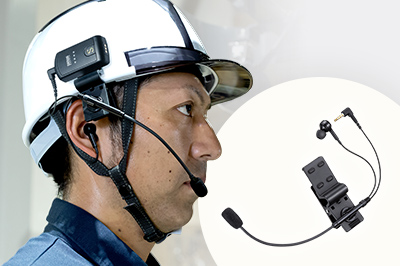 ヘルメットにワンタッチ取り付けできる、MM-WGS4専用イヤホンマイク