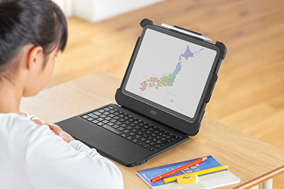 内蔵コネクタ採用のiPadケース付きキーボード(iPad 第10世代 2022年モデル・A16に対応)