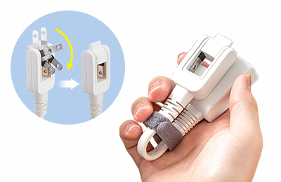 収納式スイングプラグで、持ち運びに便利なモバイルタップ