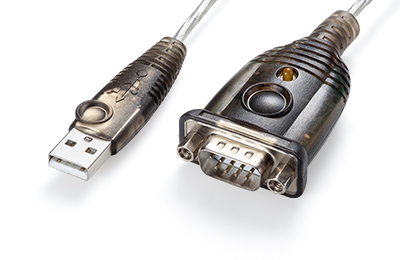 USB AポートをD-sub9pin(RS232C)に変換できる、FTDIチップを搭載したコンバータ