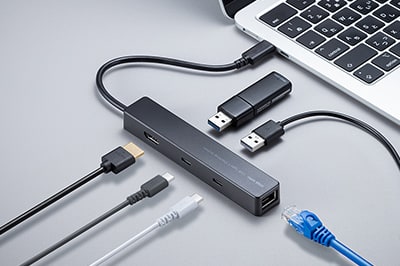これ1台で必要十分な機能を搭載、スリムで持ち運びやすいドッキングステーション