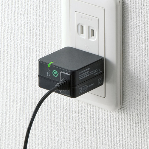 ACA-QC42MBK / Quick Charge 2.0対応AC充電器（microUSBケーブル一体型・ブラック・1.5m）