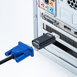 DisplayPortからの映像をVGAに変換するアダプタを発売