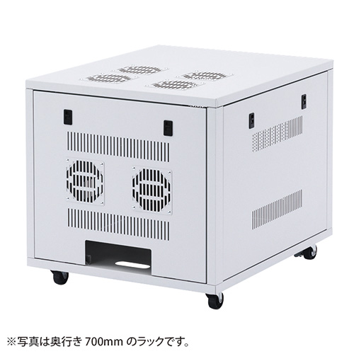 背面