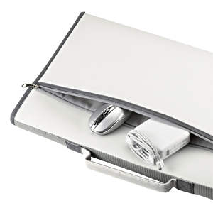 IN-FMAC17W / MacBook低反発ケース（17インチワイド・ホワイト）