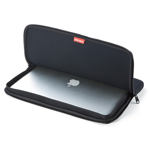IN-MAC15BKN / MacBookプロテクトスーツ（ブラック）