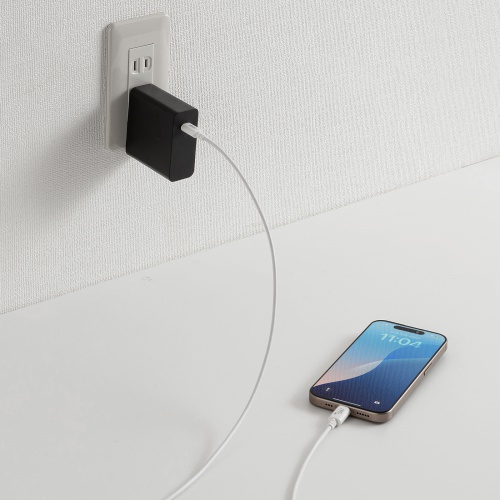 スマートフォンを充電