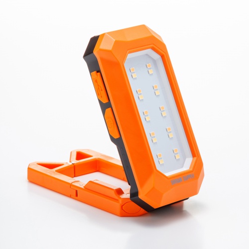 LED-WL1 / 充電式 LED作業灯（フック＋磁石固定）