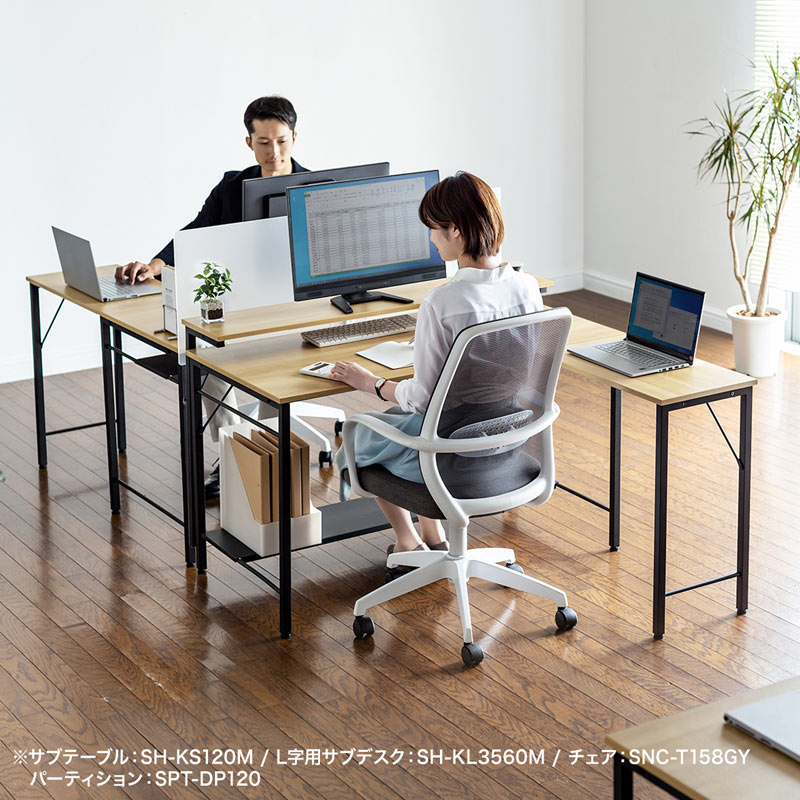 シンプルで使いやすく、オプションで機能拡張できるデスクシリーズを