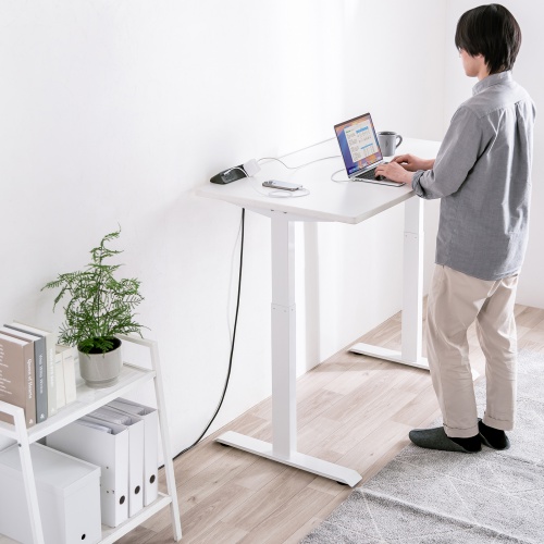 TAP-B114UC-2BK / クランプ固定式タップ（AC4個口＋USB-C×3＋USB-A×1・PD65W・ブラック）