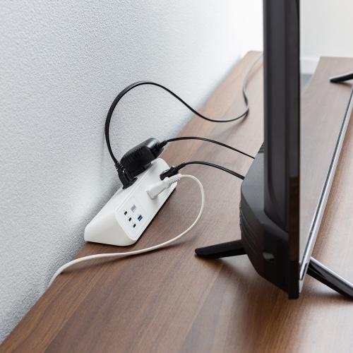 TAP-B114UC-2W / クランプ固定式タップ（AC4個口＋USB-C×3＋USB-A×1・PD65W・ホワイト）