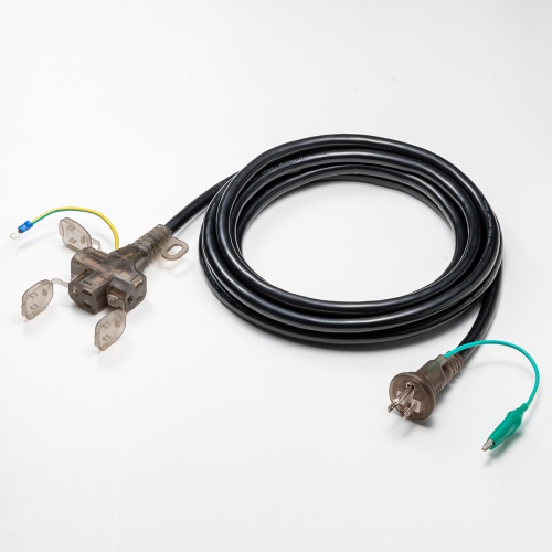 TAP-EX36B-3 / アースピン折りたたみプラグ、防塵キャップ付き電源延長コード（3個口・3m）