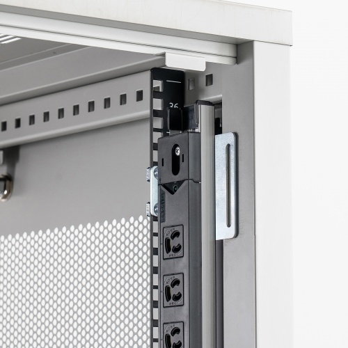 TAP-SVSET2 / サーバーラック用コンセント専用取り付け金具