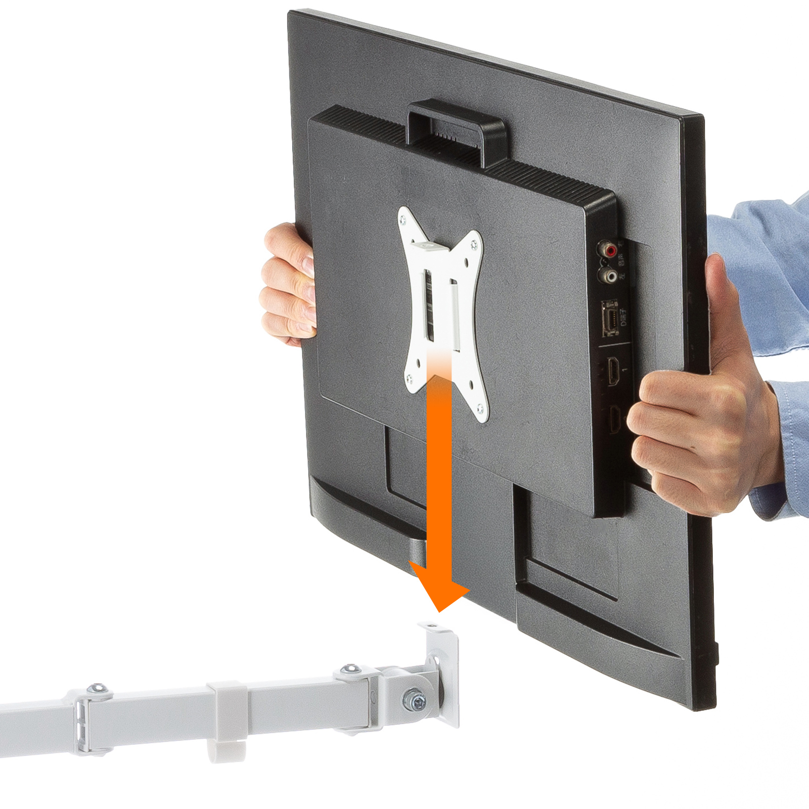 ブラケットを取り付けたモニターを差し込むだけ