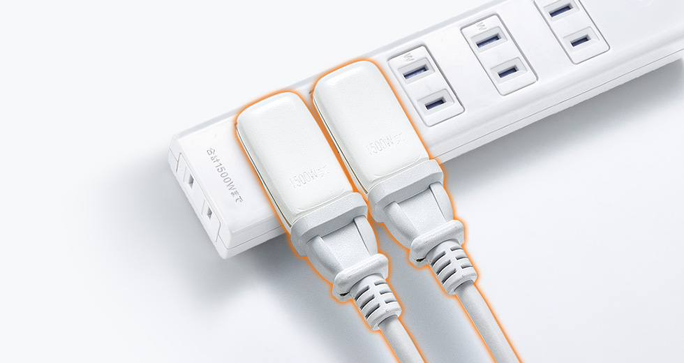 タップの配線がキレイに揃う