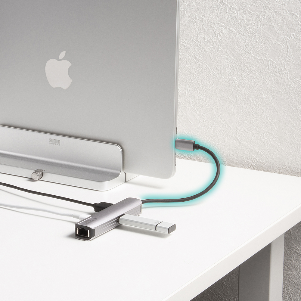 ケーブル長15cmですっきり使える